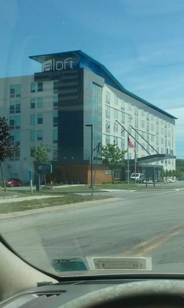 Aloft Buffalo Airport