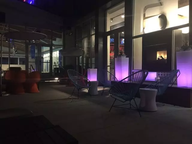 Aloft Buffalo Airport