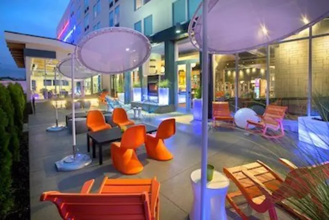 Aloft Buffalo Airport