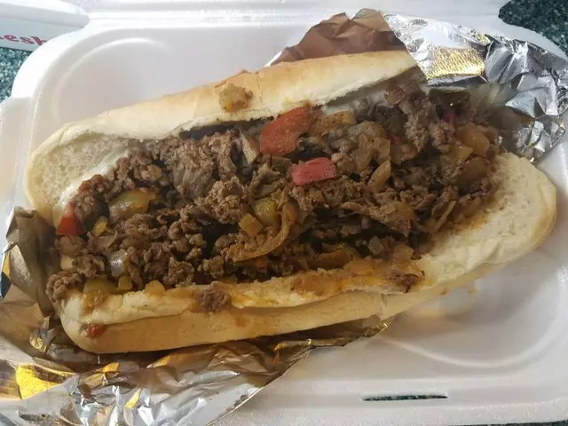 Artone’s Pizza & Subs