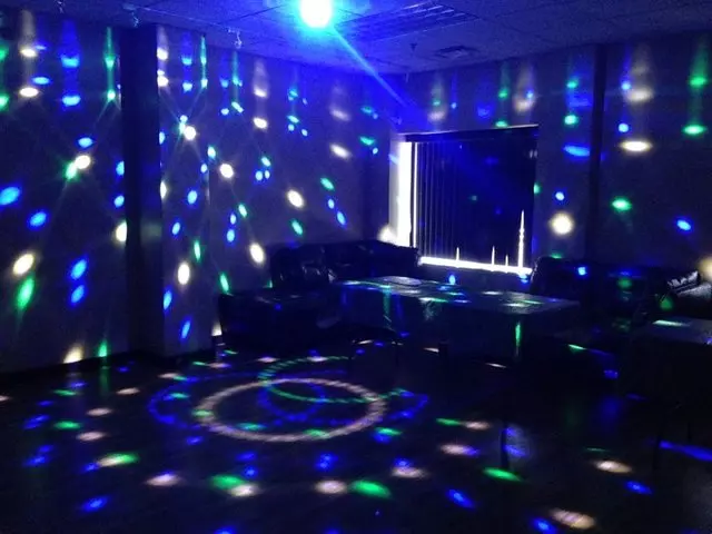 Arirang Karaoke Cafe
