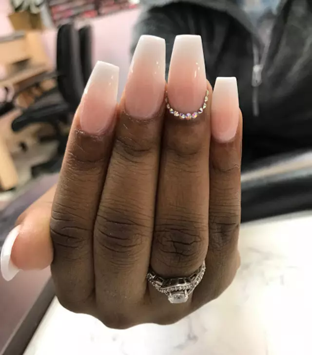 AK Nails