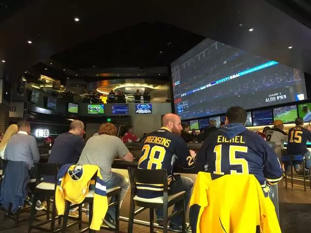 716 Food and Sport