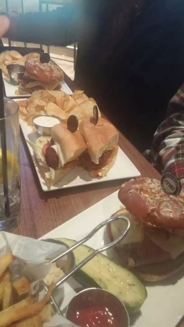 716 Food and Sport