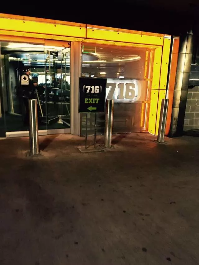 716 Food and Sport
