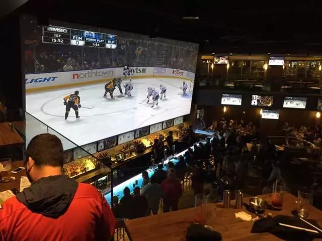 716 Food and Sport