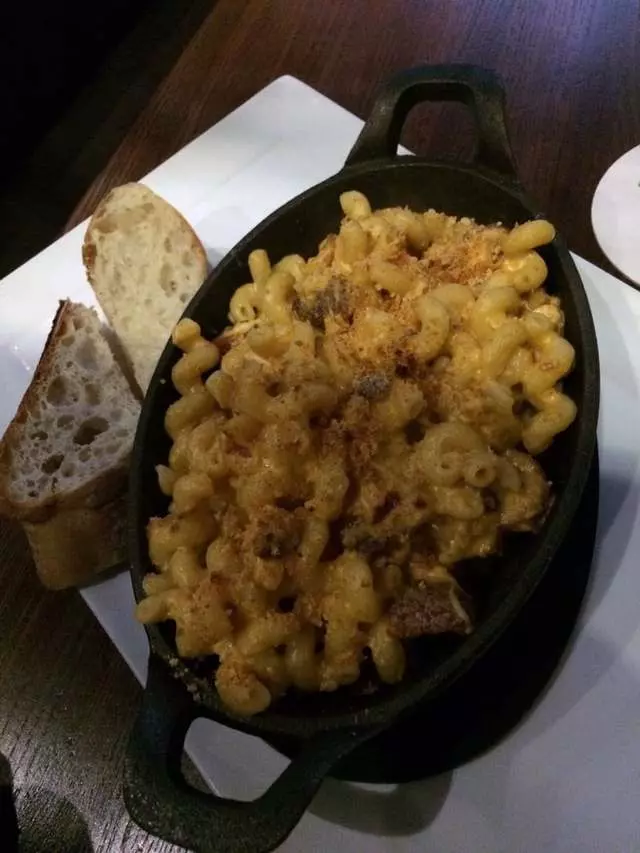 716 Food and Sport