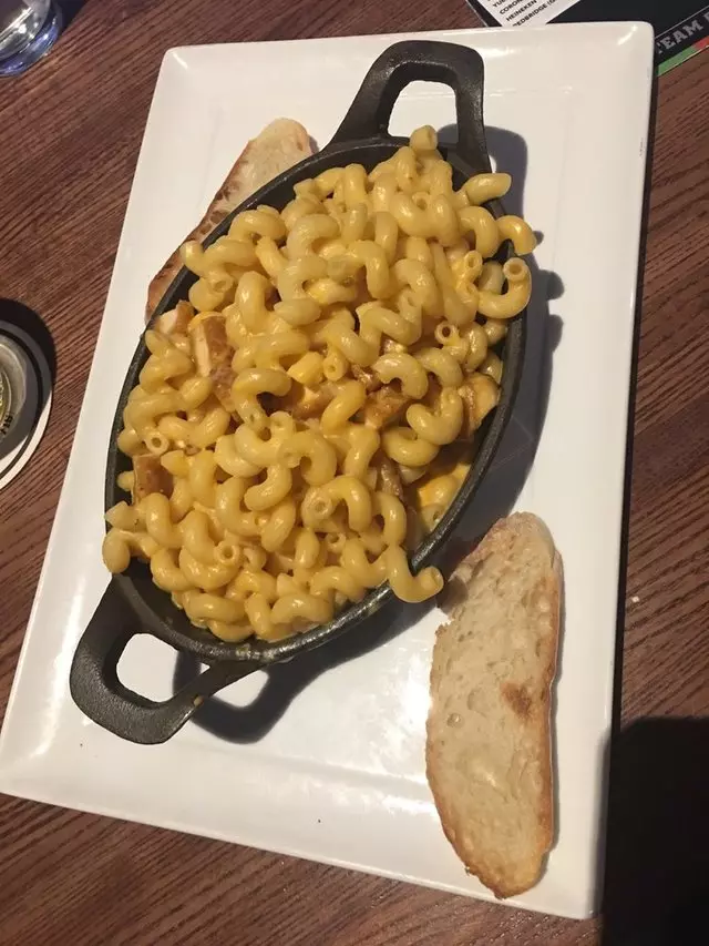 716 Food and Sport
