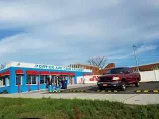 Porter Ave Coin Laundry