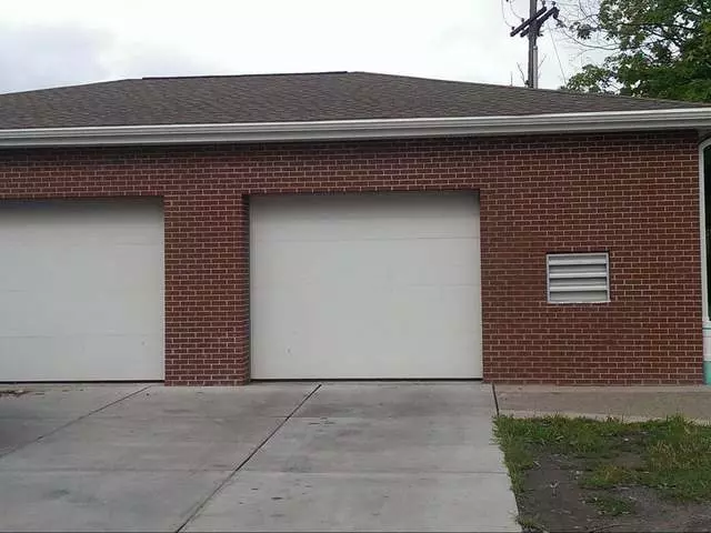 A 24 Hour Door National